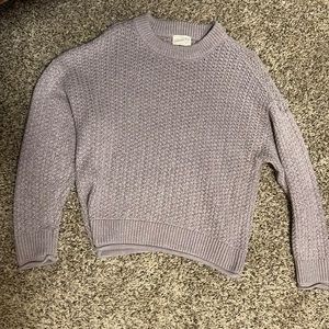 Universal Thread Size Small sweater
